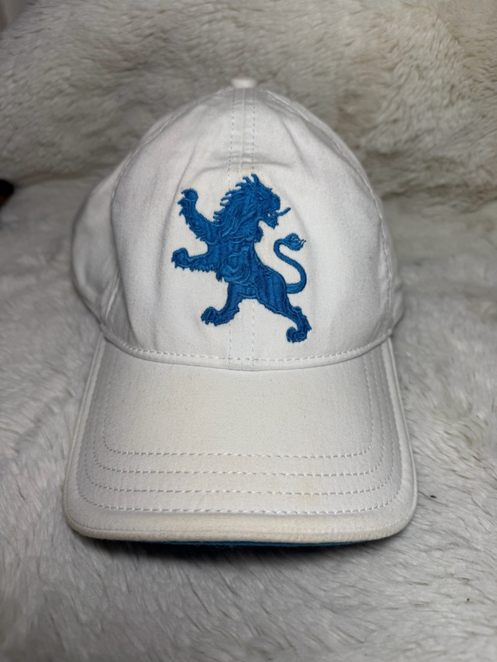 White Baseball Cap with Blue Embroidered Lion Express nwt